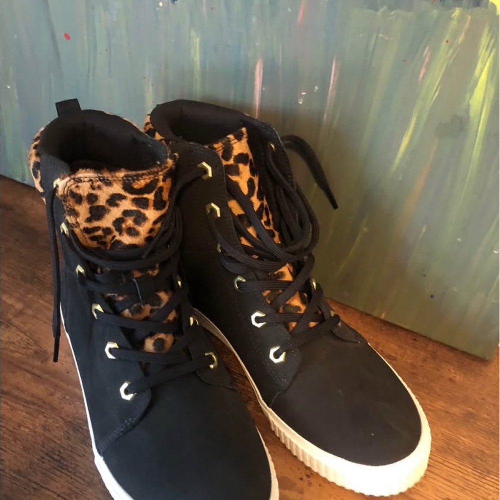 Timberland Black and Leopard Ankle Boots